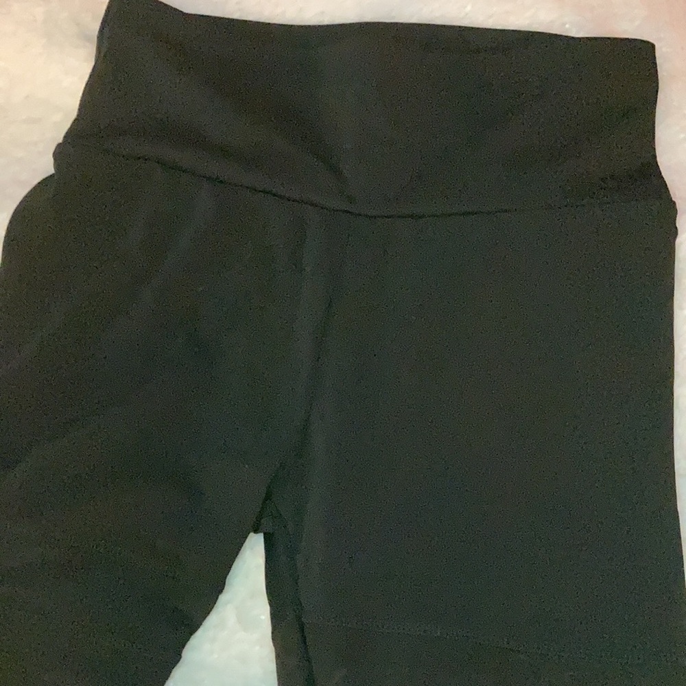 🦋NWT-BLACK FITNESS LEGGINGS- MEDIUM - Picture 7 of 7